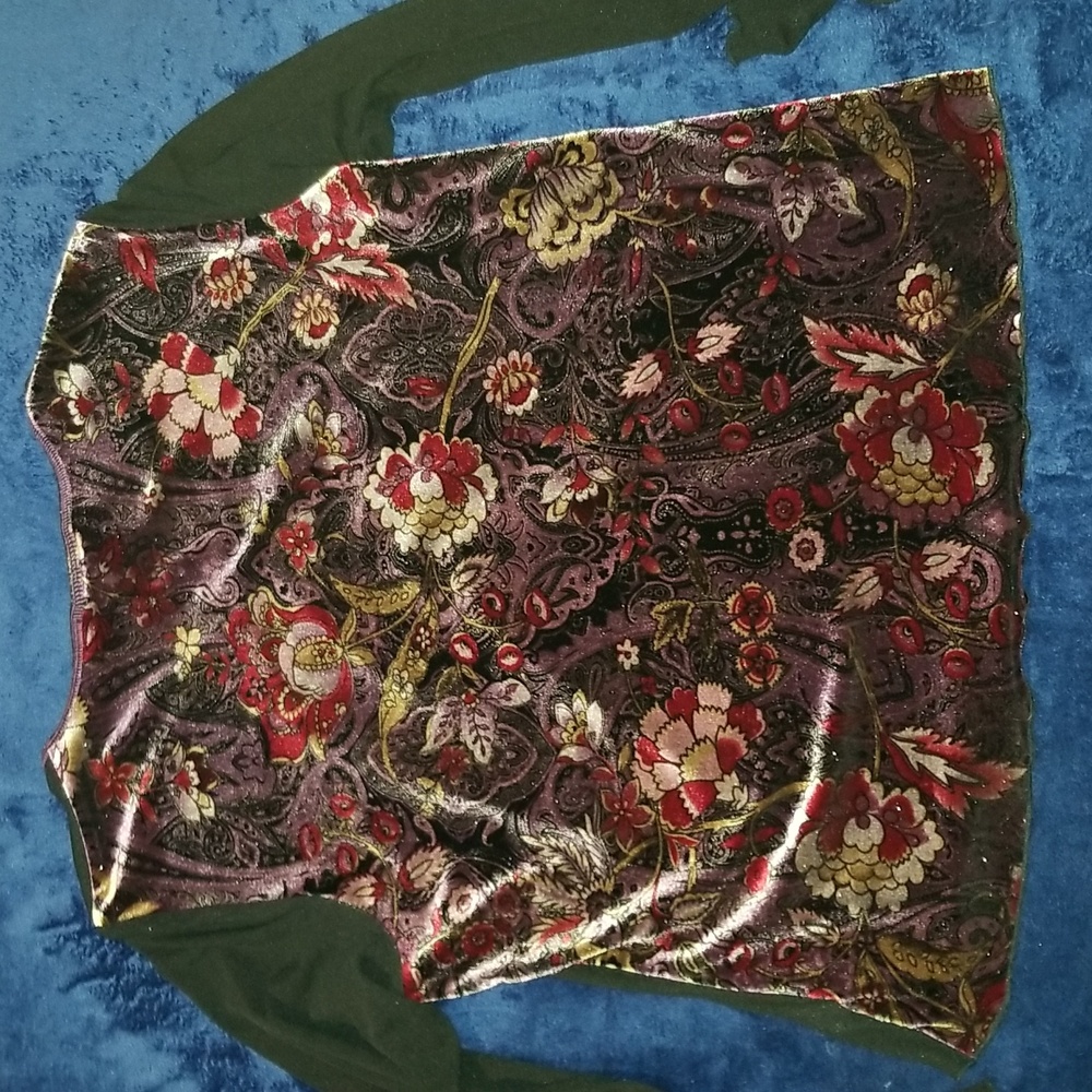 Women's long sleeve top - Picture 3 of 5